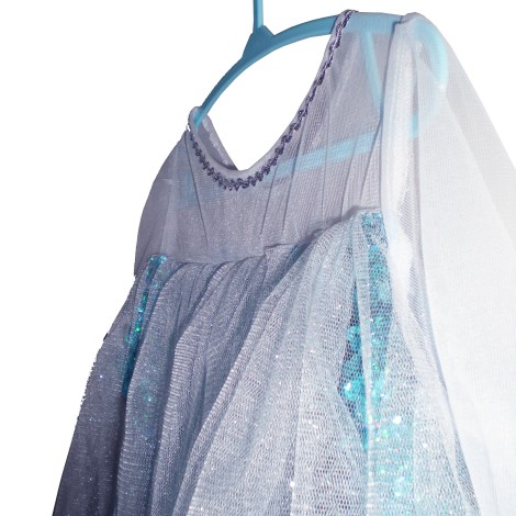 Because every Snow Queen needs a frosty cape...